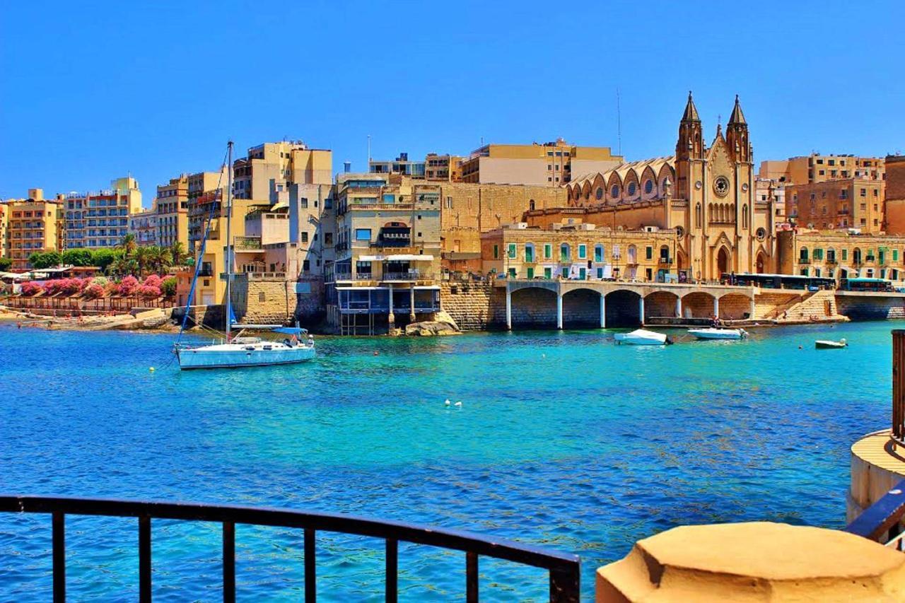 Idyllic Apartment Steps From The Promenade Sliema Exteriör bild